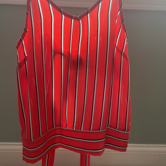 T•I•M•I•N•G Size small red tank ton, ties in the back, barely worn - Picture 4 of 7